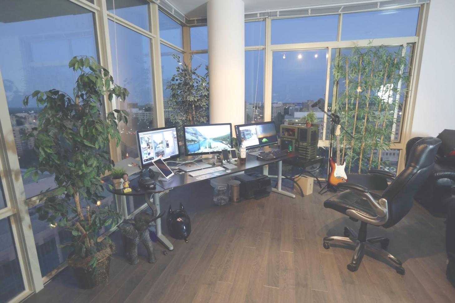 Students collaborating on MongoDB development projects in our learning environment