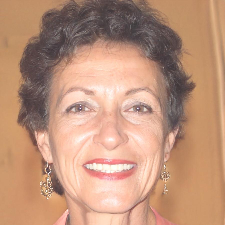 Zeynep Akın, Data Architecture Consultant